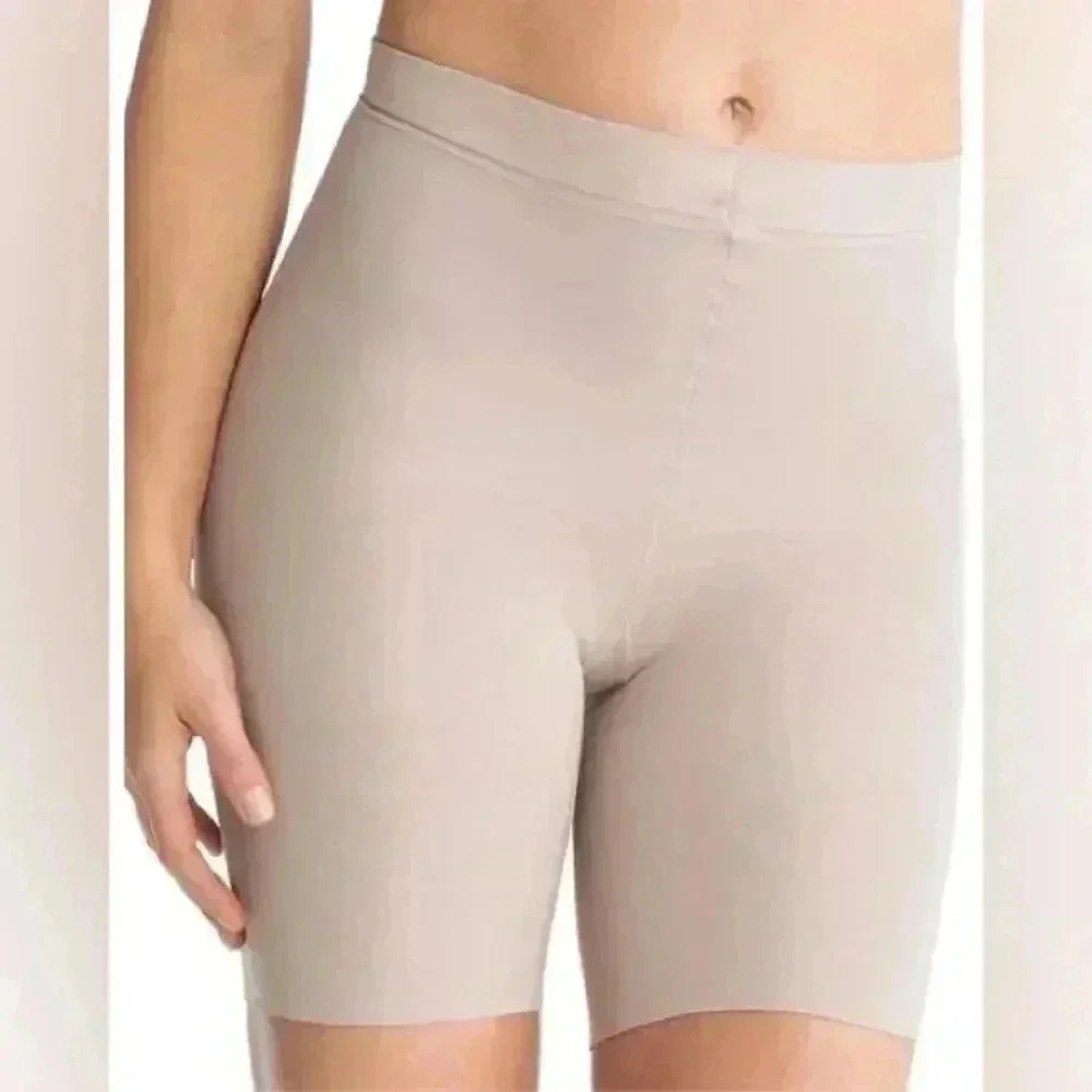 NWOT  Spanx Power Panties - A